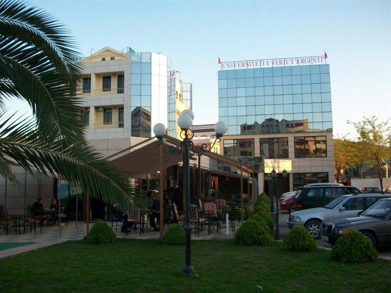 Hotel Argenti Shkoder Bagian luar foto